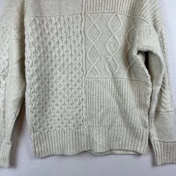 American Eagle Cream Knit Pullover Sweater 3D Print Womens Size S Grandmacore - Picture 10 of 11